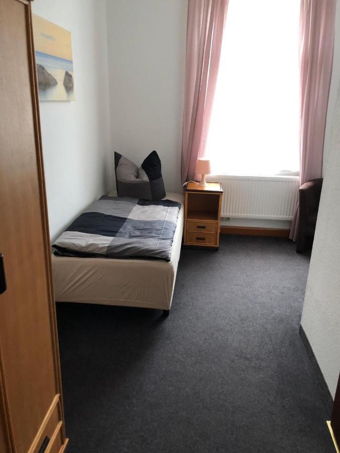 Hotel Zur Koeppe Bad Klosterlausnitz Pokoj fotografie