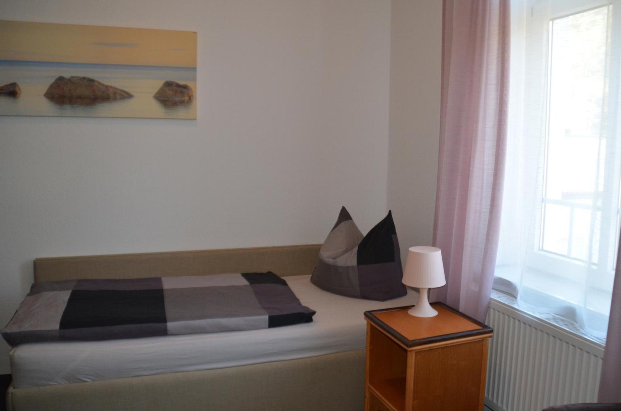 Hotel Zur Koeppe Bad Klosterlausnitz Exteriér fotografie