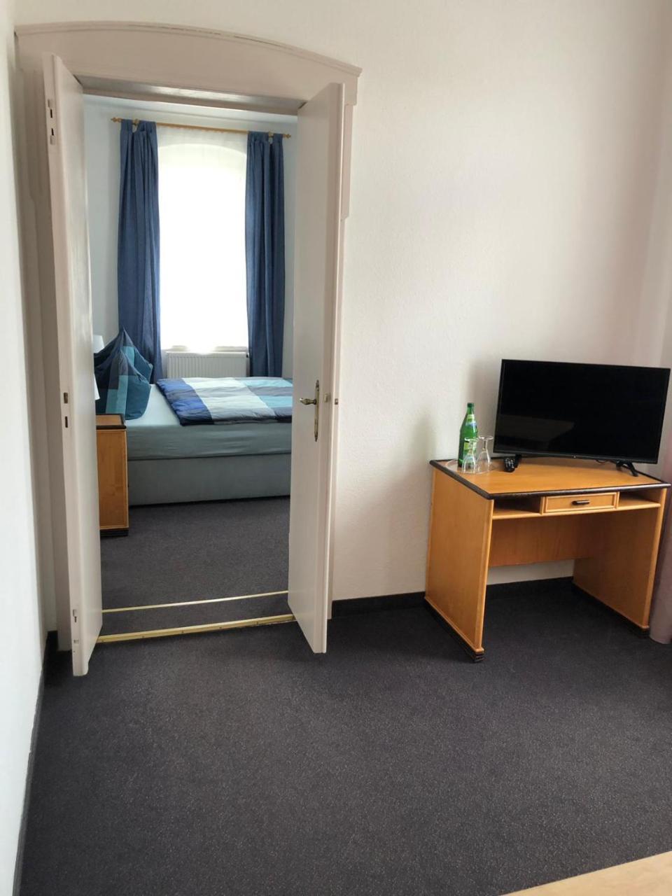 Hotel Zur Koeppe Bad Klosterlausnitz Exteriér fotografie